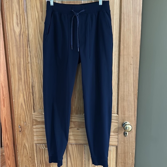 Lululemon Men’s ABC Jogger ~ Medium - Picture 5 of 12